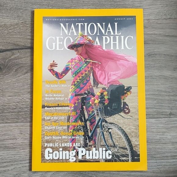 August 2001 National Geographic Magazine‎ - Picture 1 of 3